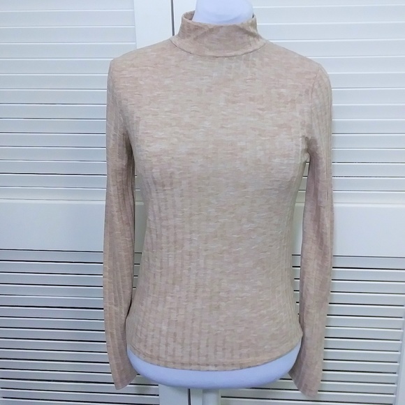Topshop Tops - Topshop Tan Long Sleeve Turtle Neck Size 8